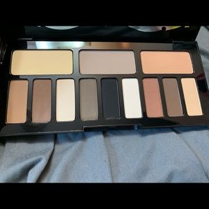 Kay Von D.....Shade and Light pallete